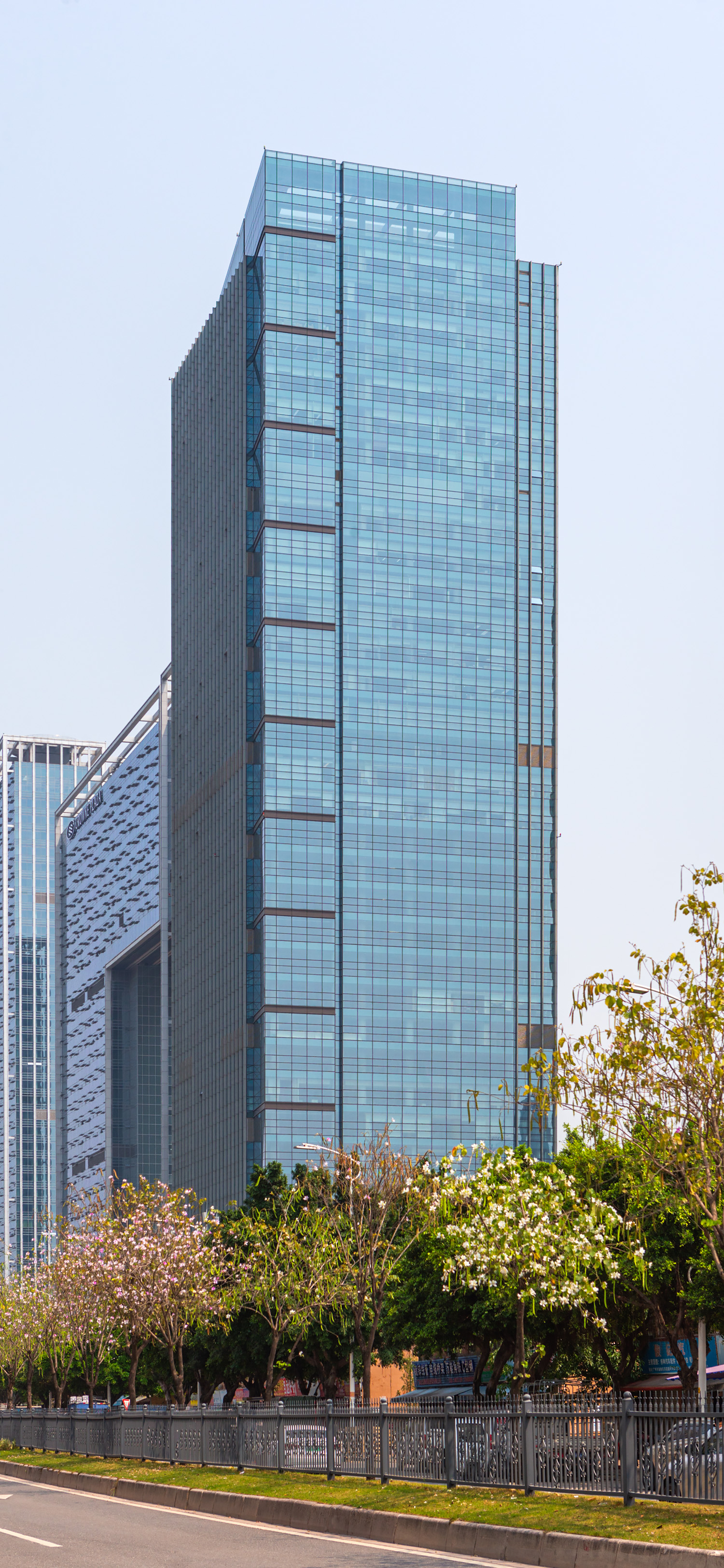 Guangzhou Airlines Building - View from the northwest 