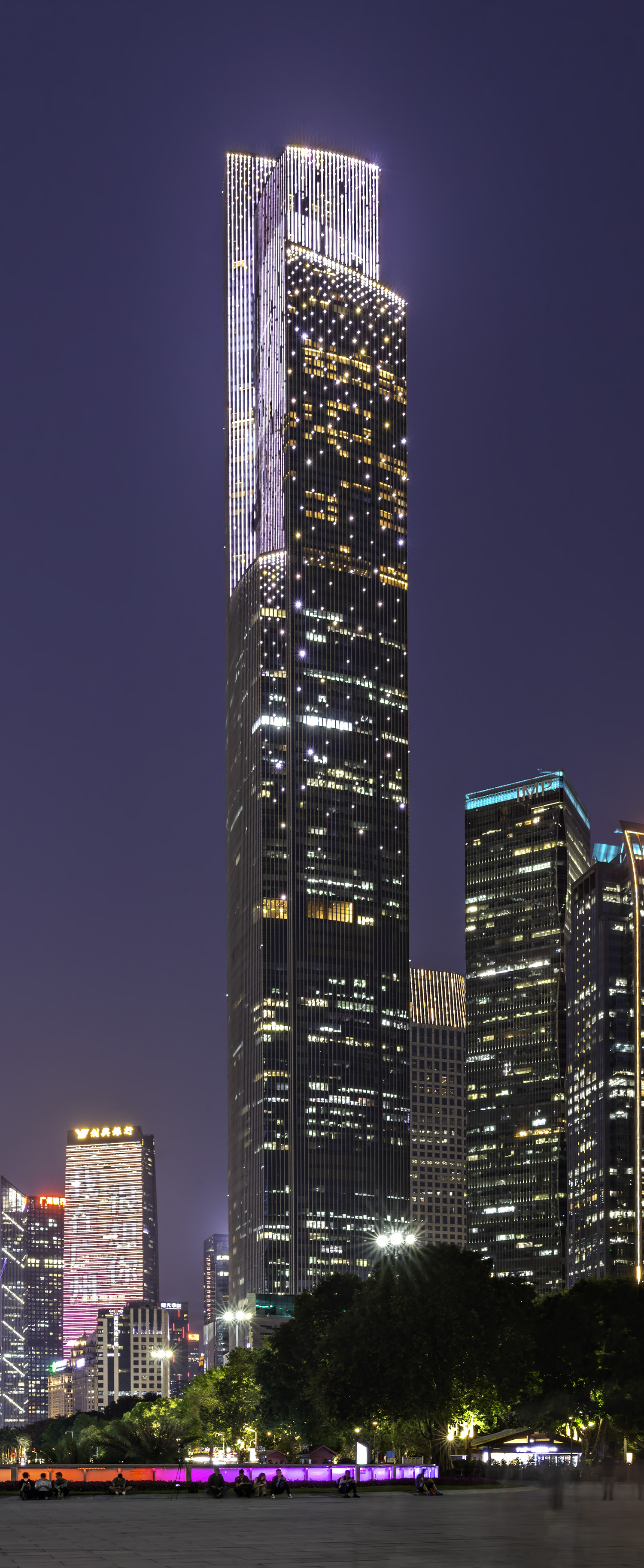Guangzhou CTF Finance Centre - View from the south 