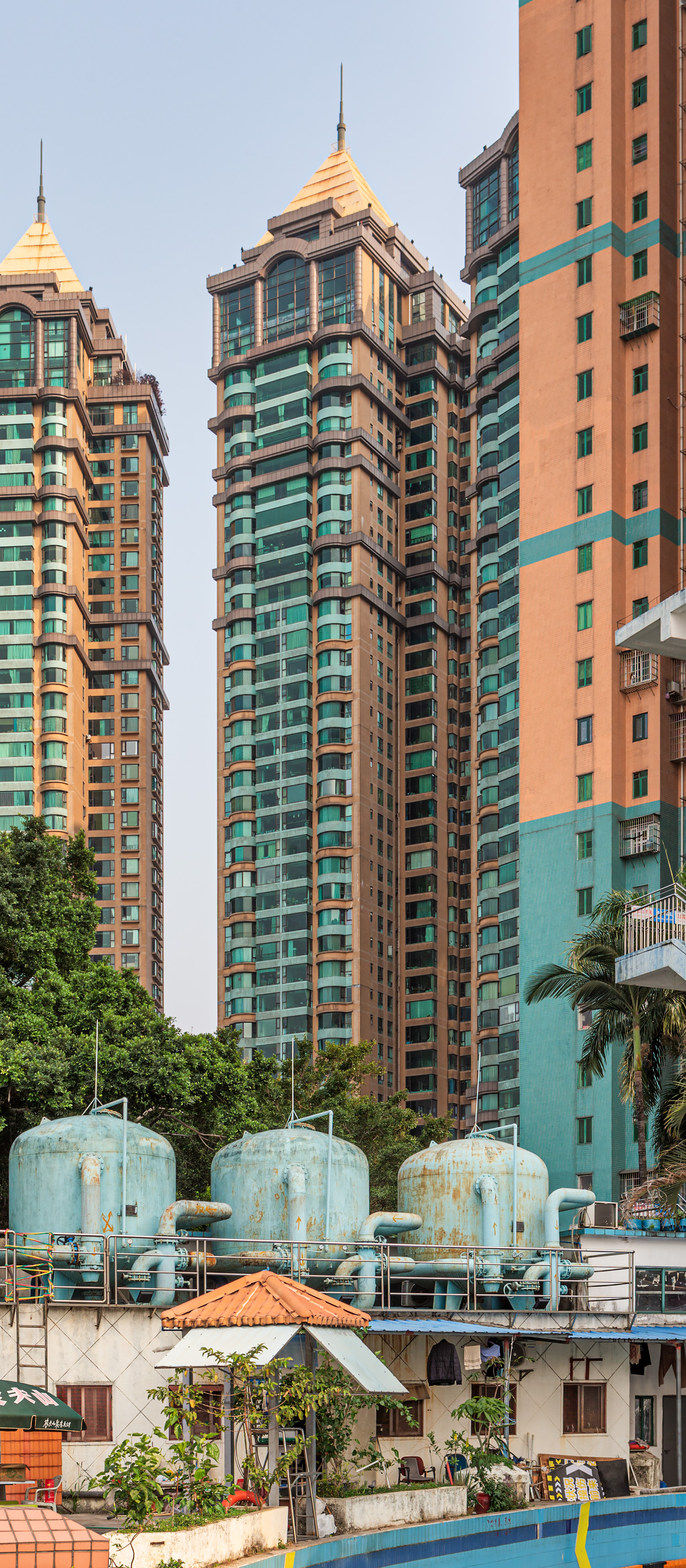 Haizhu Peninsula Garden Tower 8 - View from the northwest 
