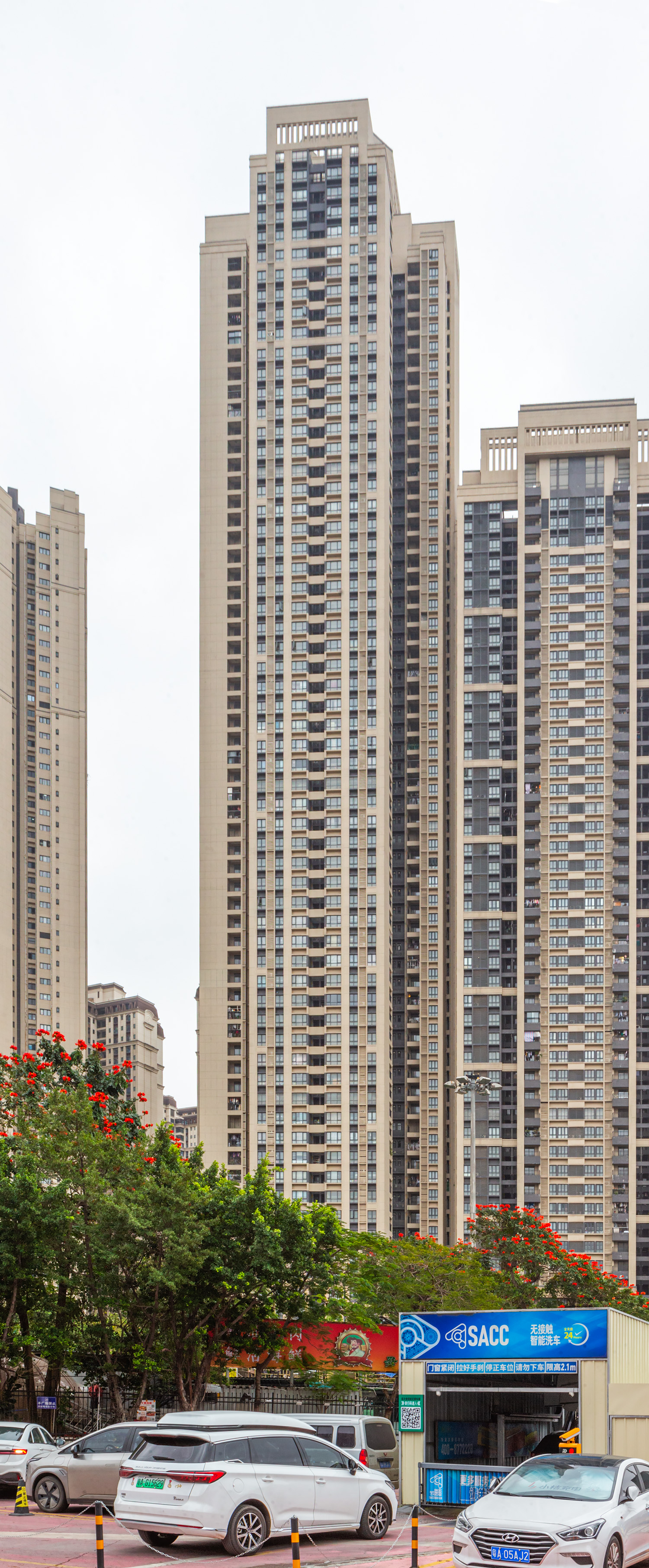 Zhonghai Huawan Apartments Tower C5 - View from the northwest 