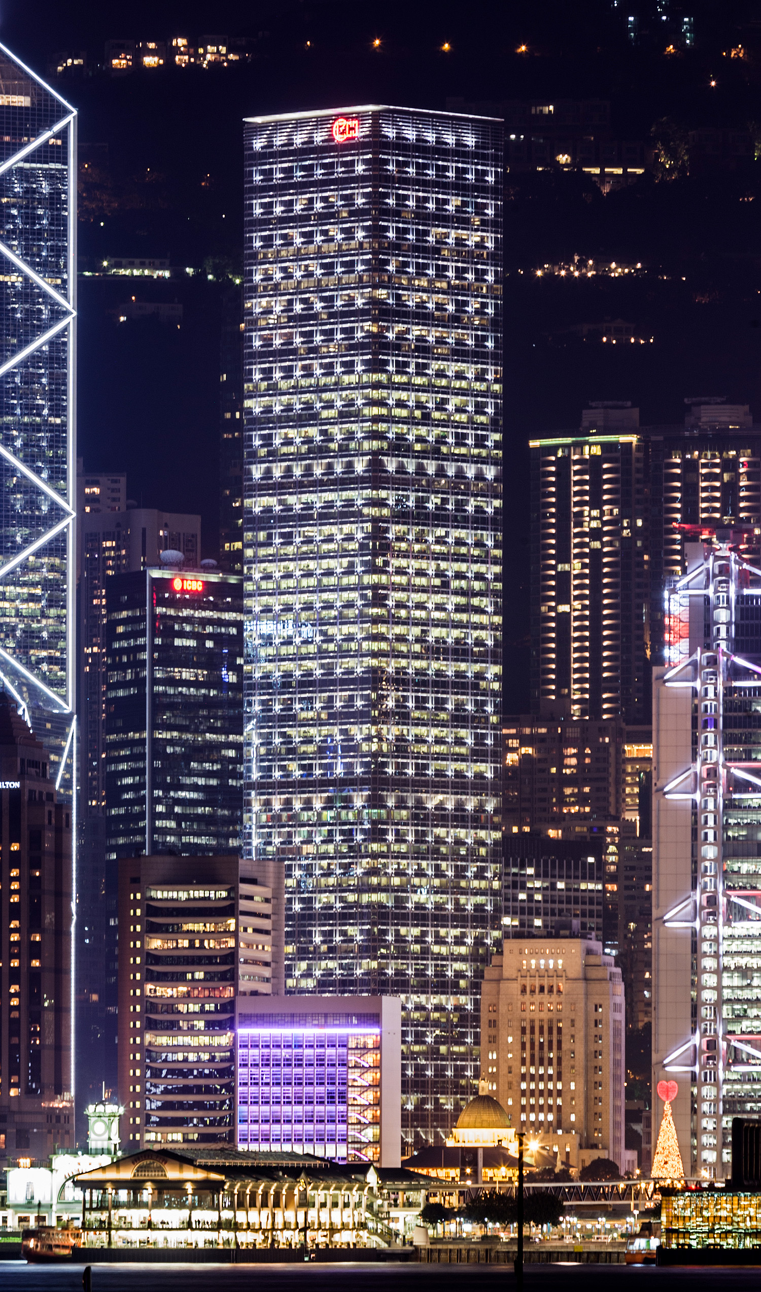 Cheung Kong Centre - View from Kowloon 
