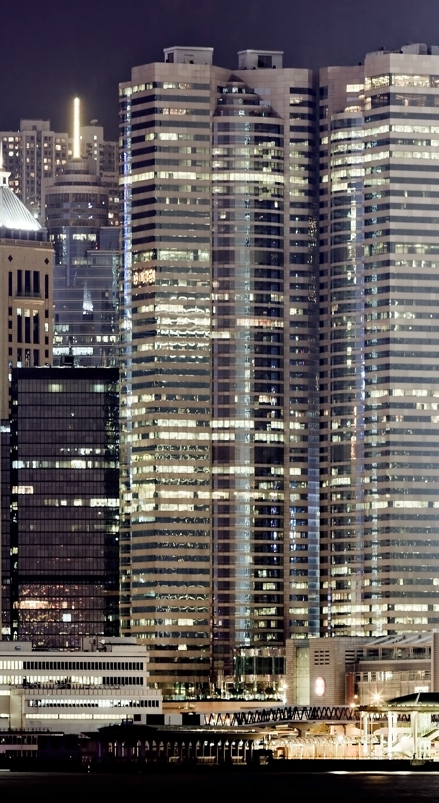 Exchange Square Tower 1 - View from Kowloon 
