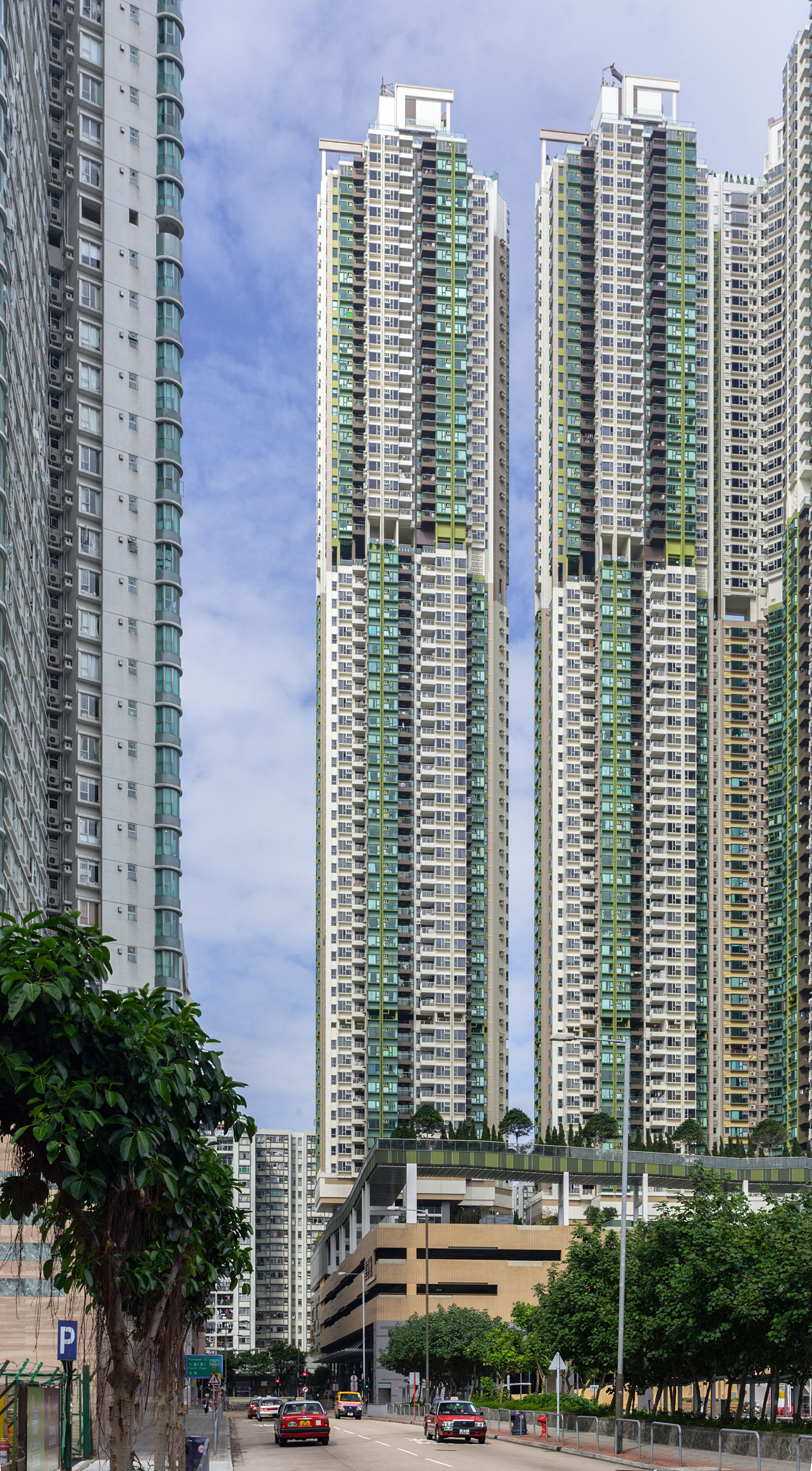 Grand Promenade Tower 1 - View from the southeast 