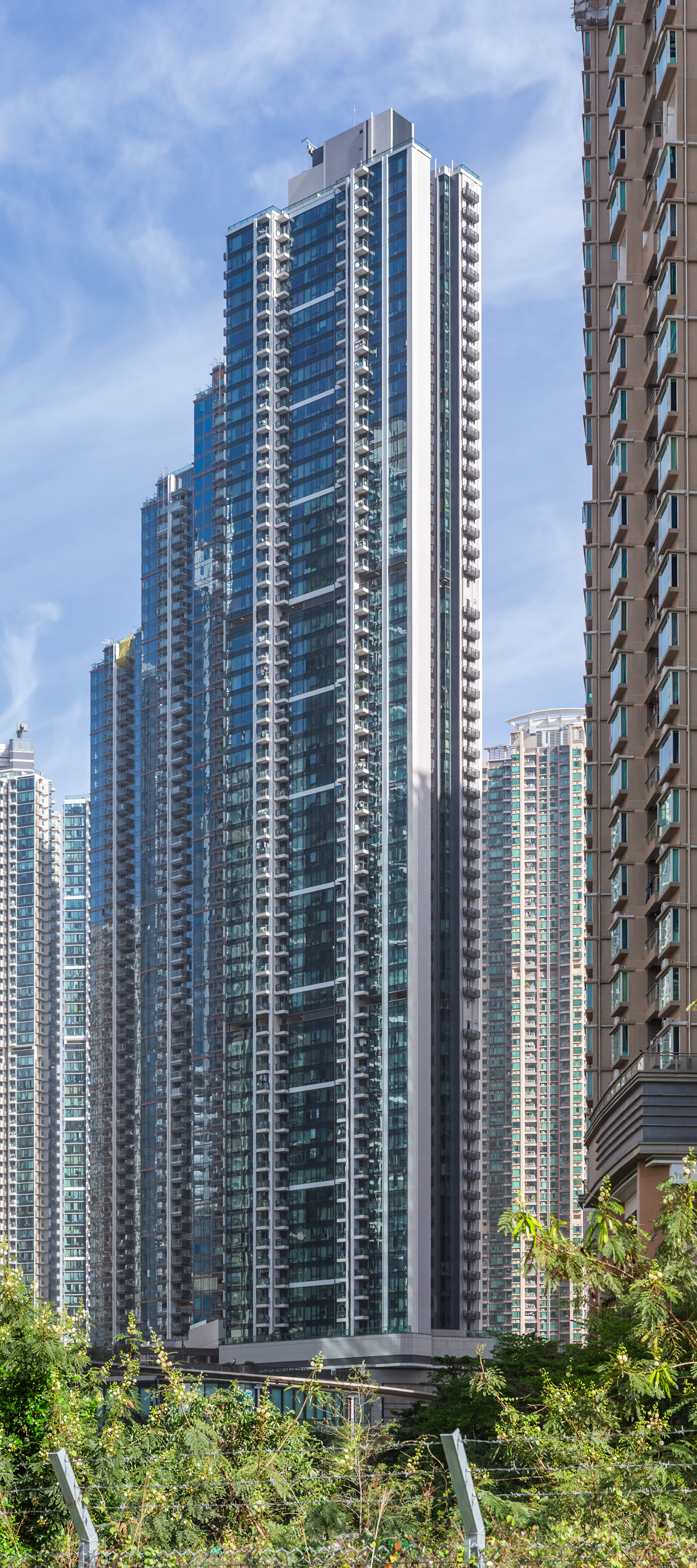 LOHAS Park Montara Tower 1 - View from the southeast&nbsp;