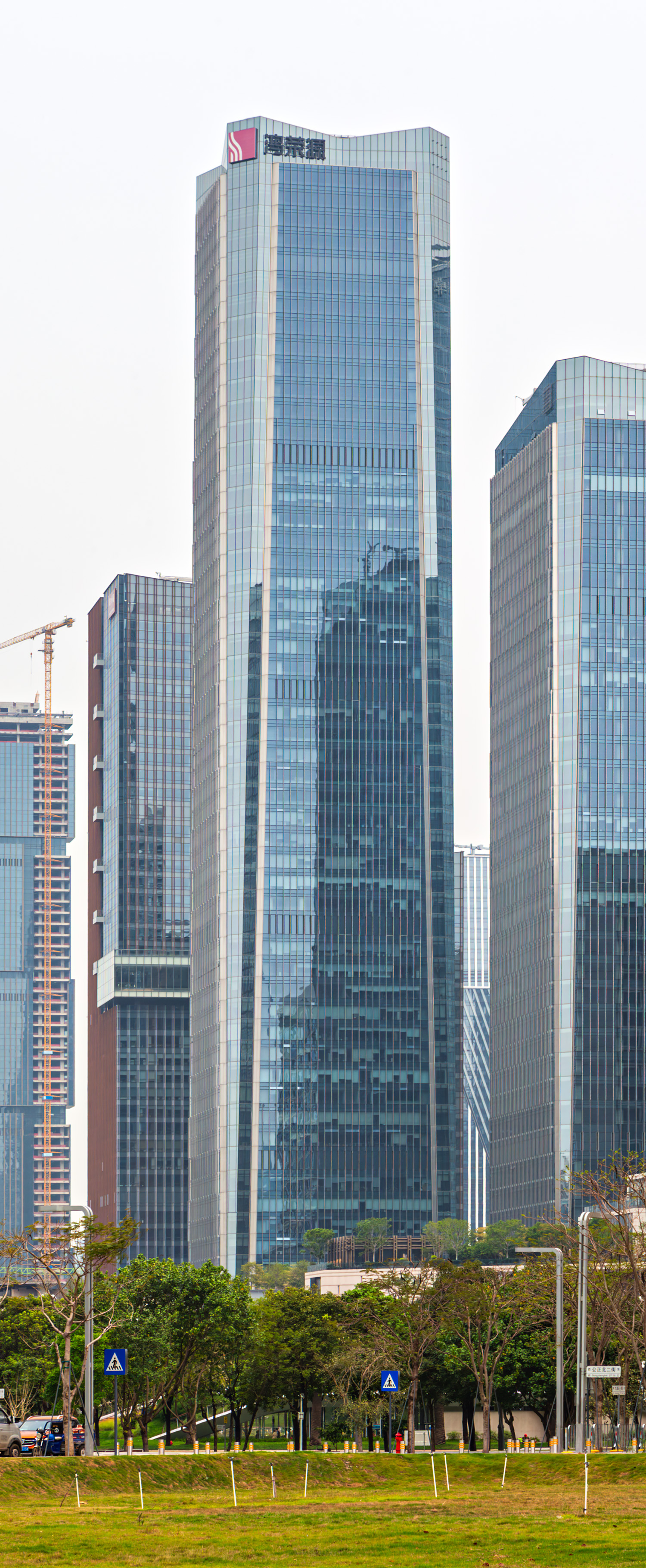 China Horoy Qianhai Guanze Office Tower A - View from the south 