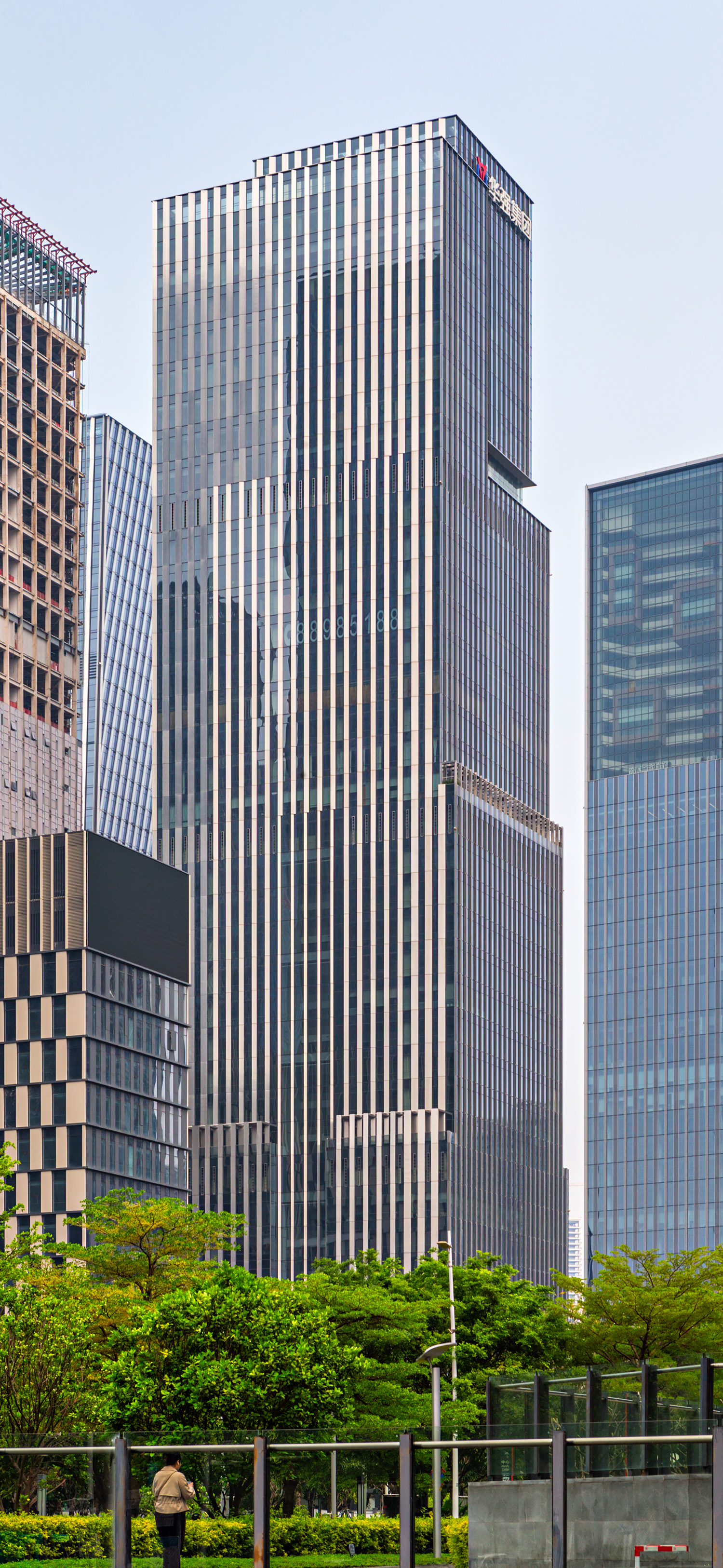 Qianhai Huaqiang Headquarters - View from the southeast 