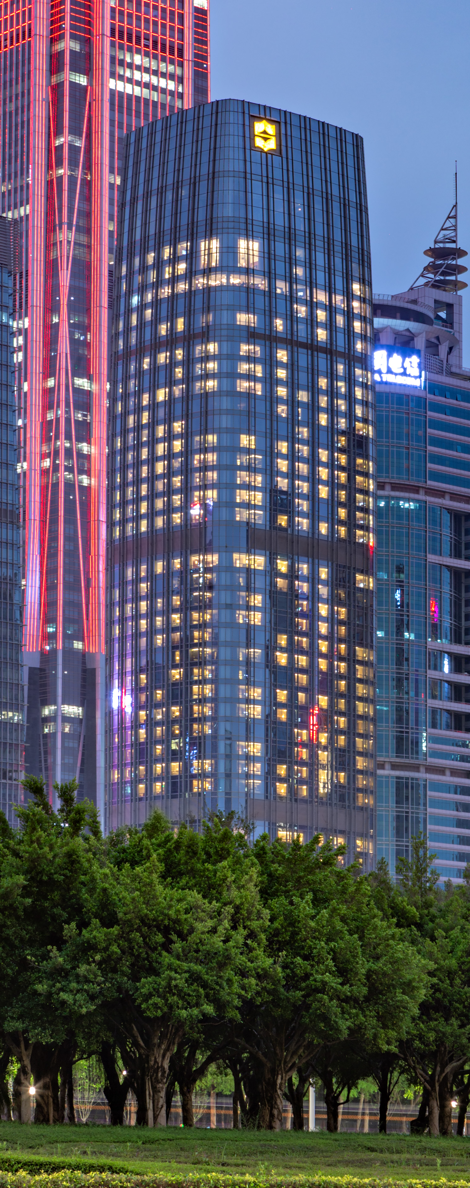 Shenzhen Futian Shangri La - View from the northeast 