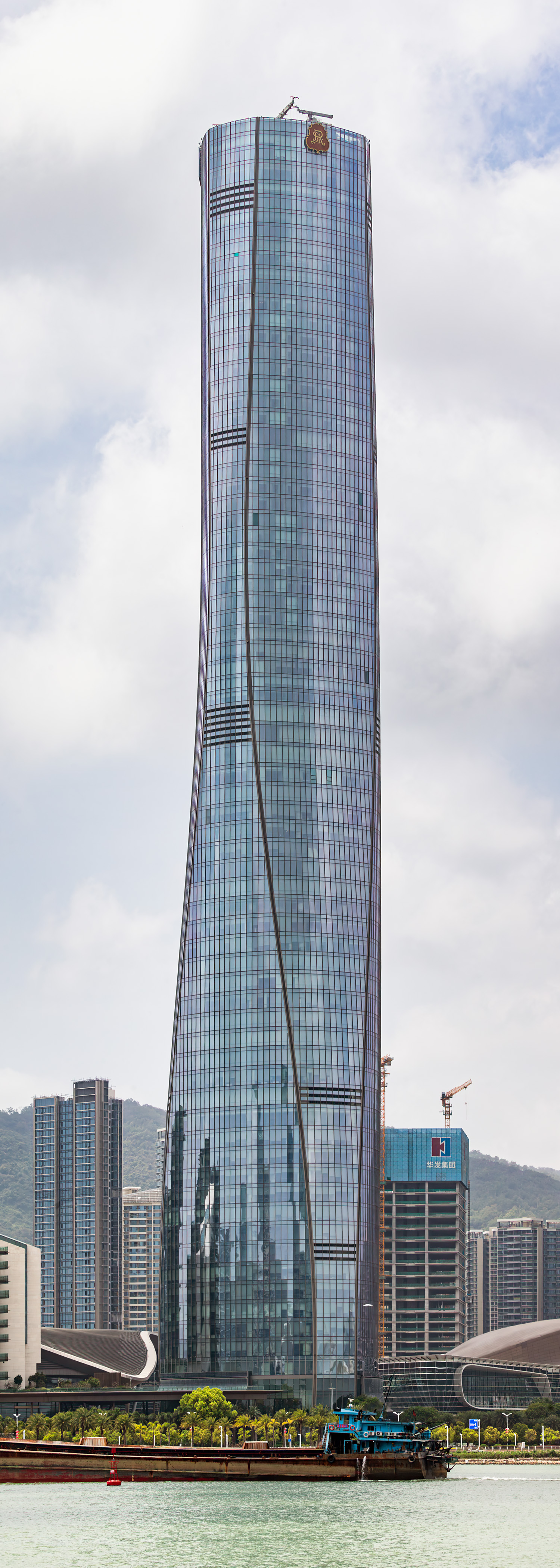 Zhuhai Tower - View from the southeast 