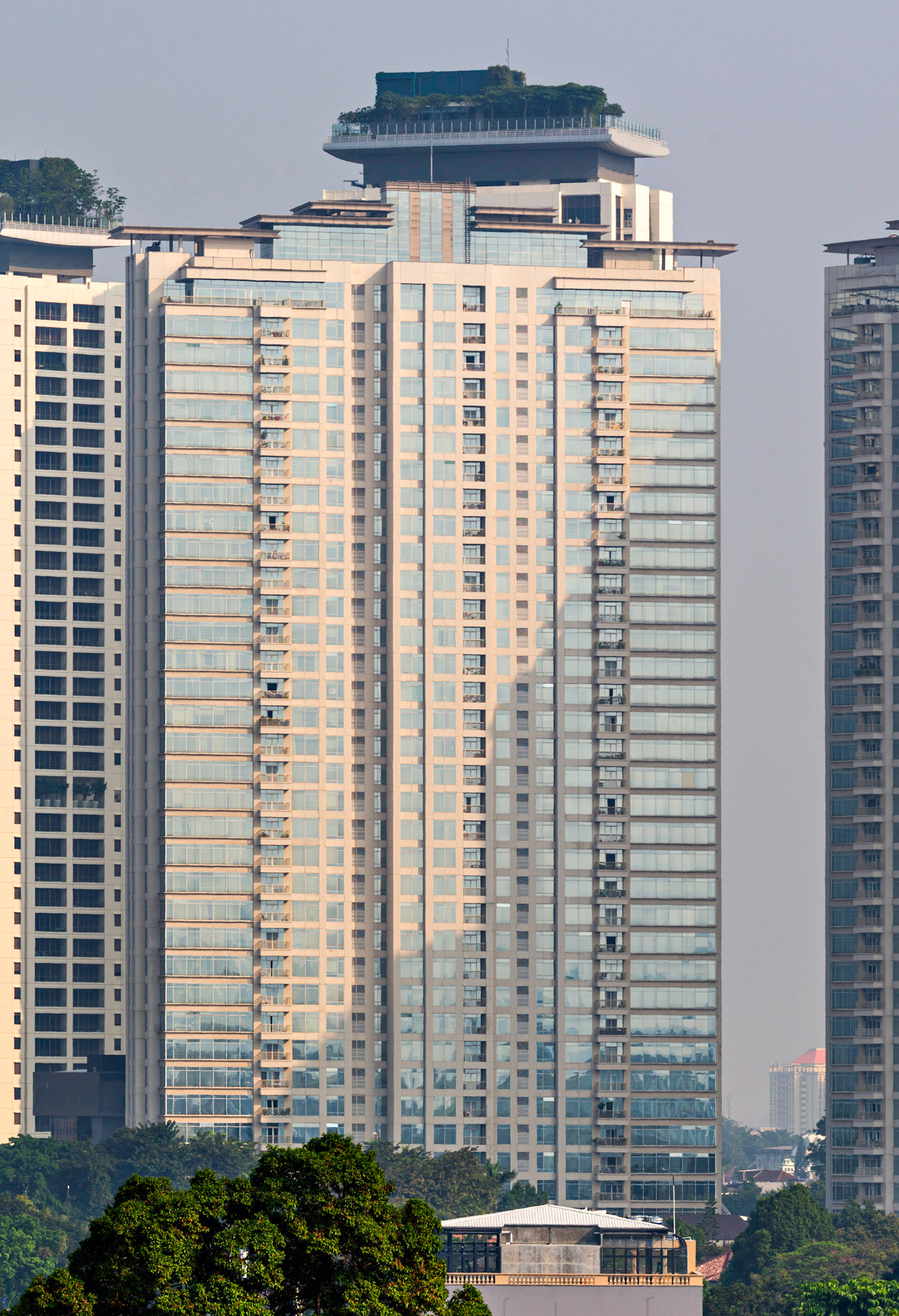 Botanica Residence Tower 1 - View from the east 