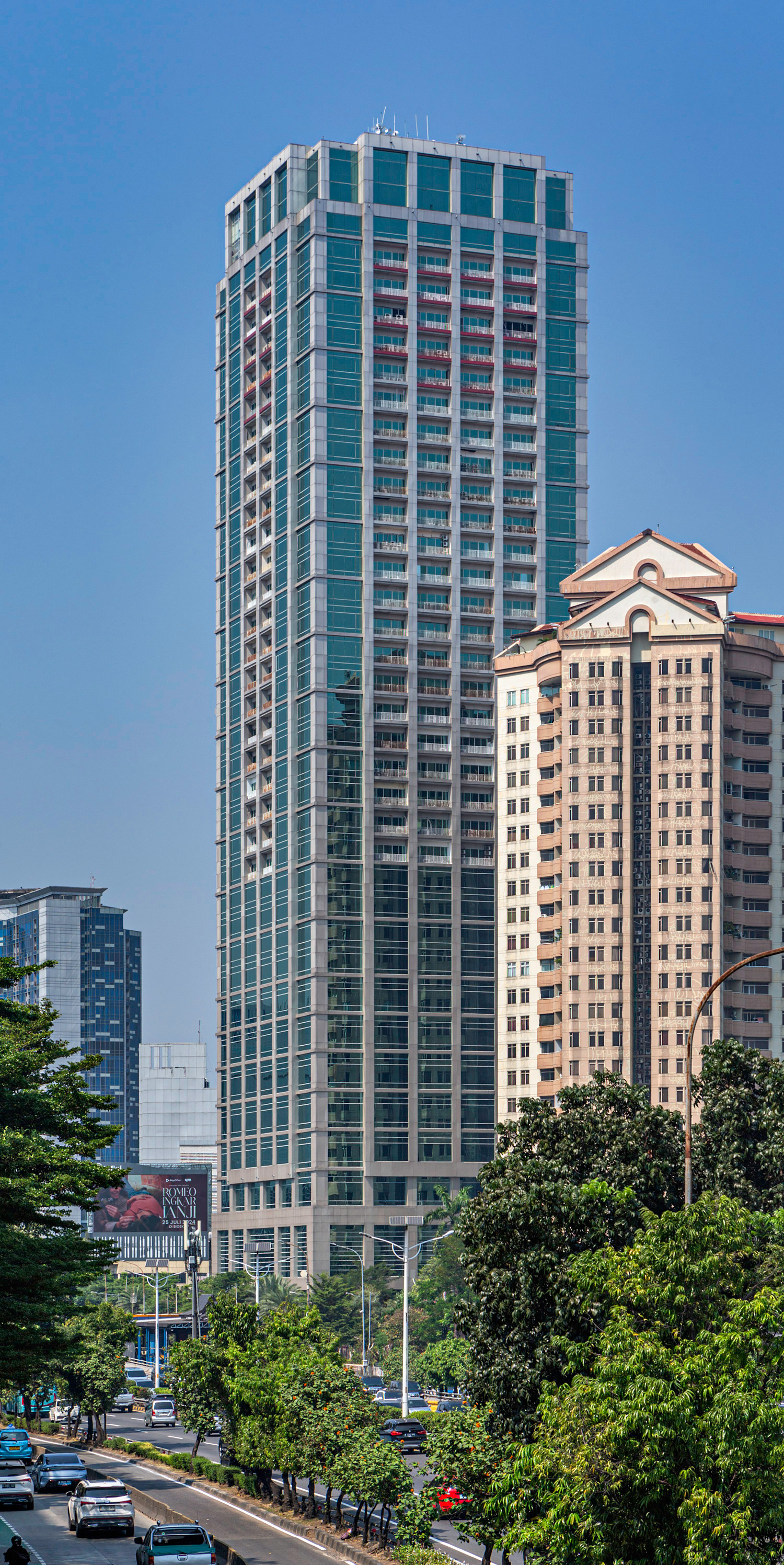 Grand Slipi Tower - View from the north 
