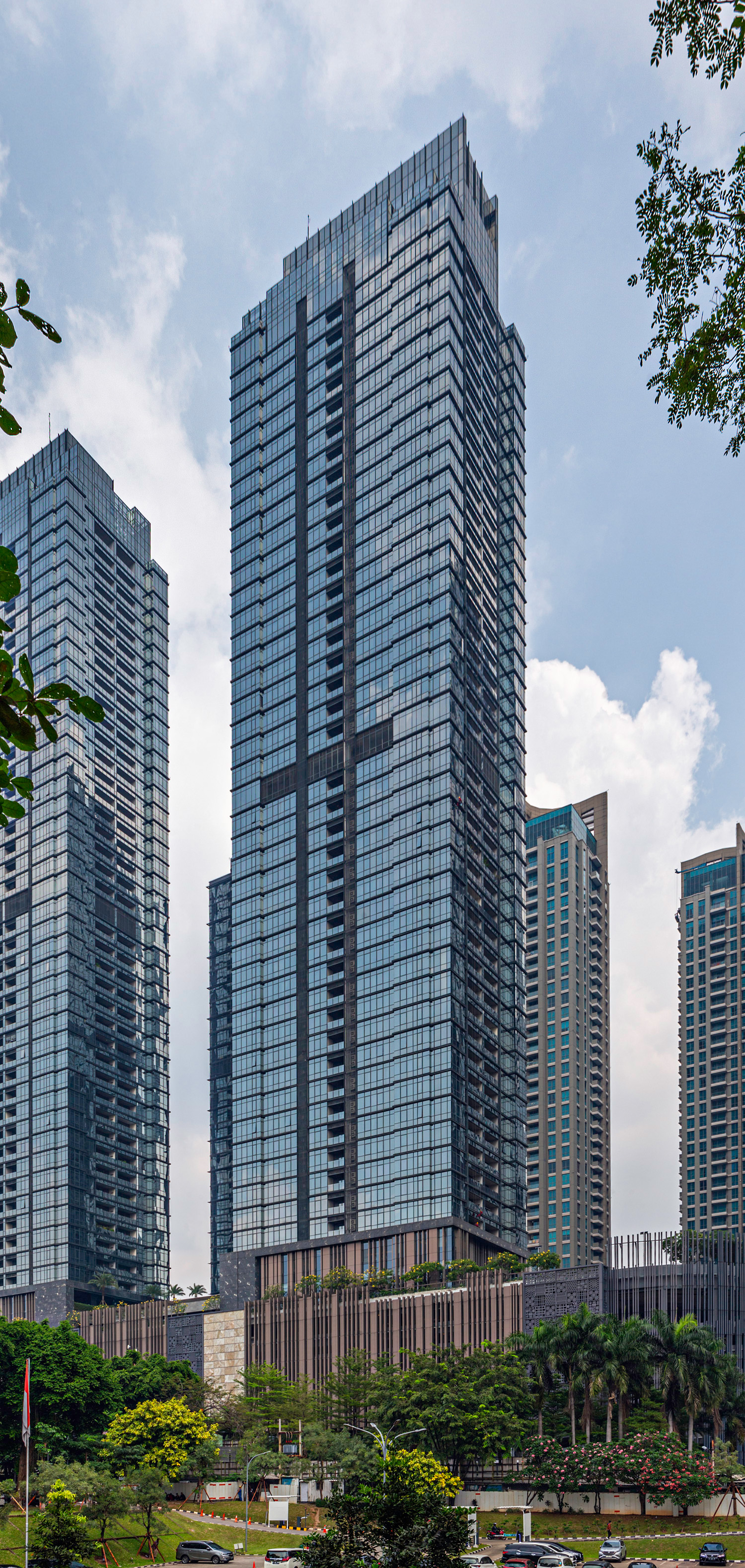 Infinity Apartment @ District 8 - View from the east 