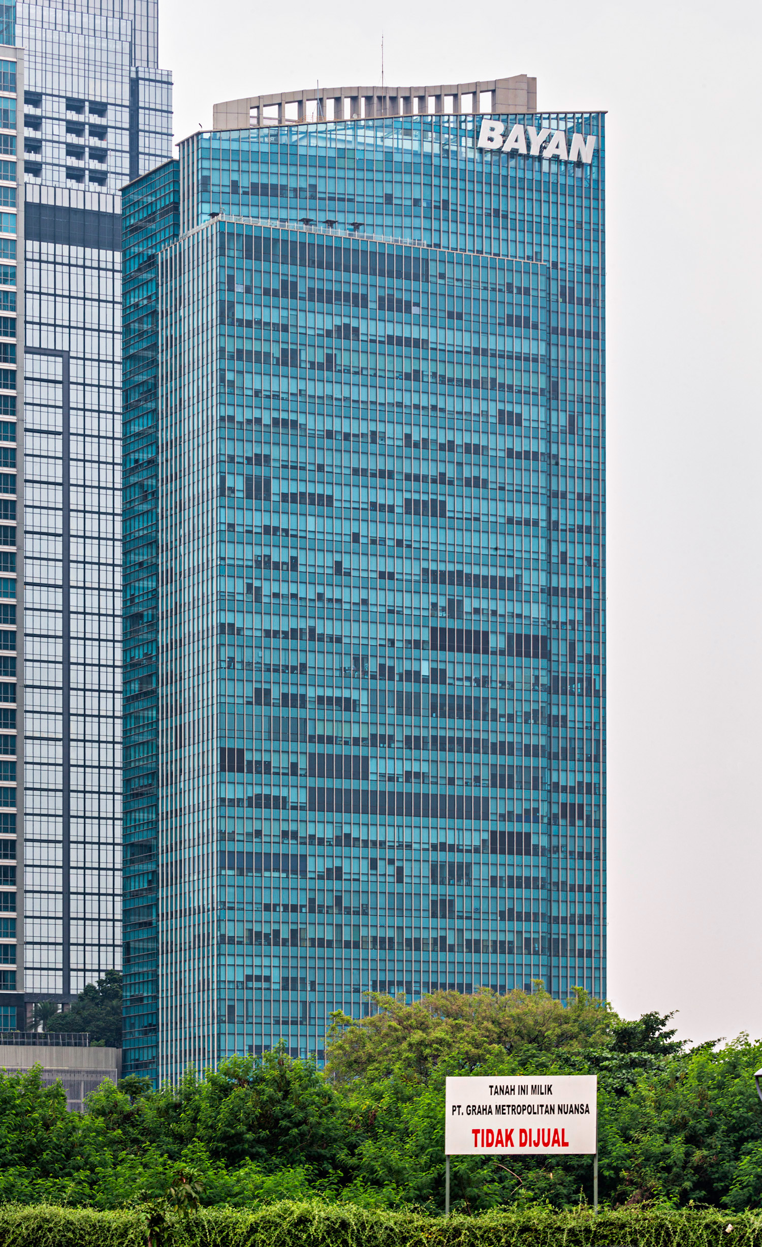 Residence 8 @ Senopati Equity Tower - View from the northwest 