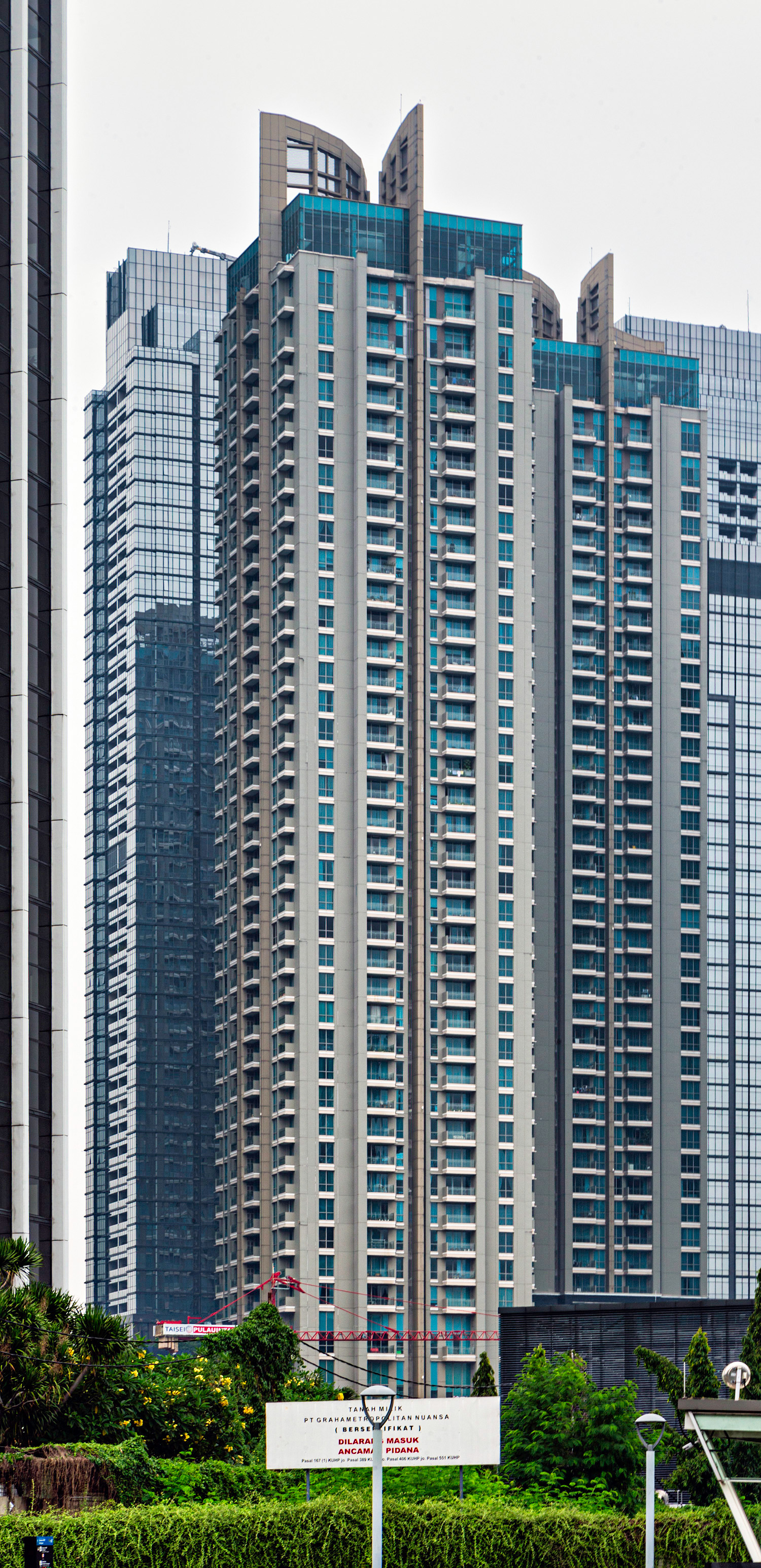 Residence 8 @ Senopati Tower A - View from the west 