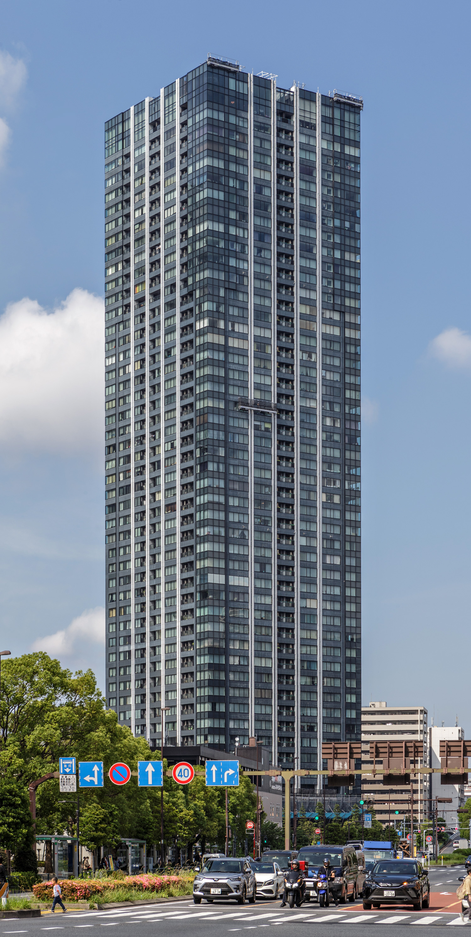 City Towers Toyosu South Tower - View from the southwest 