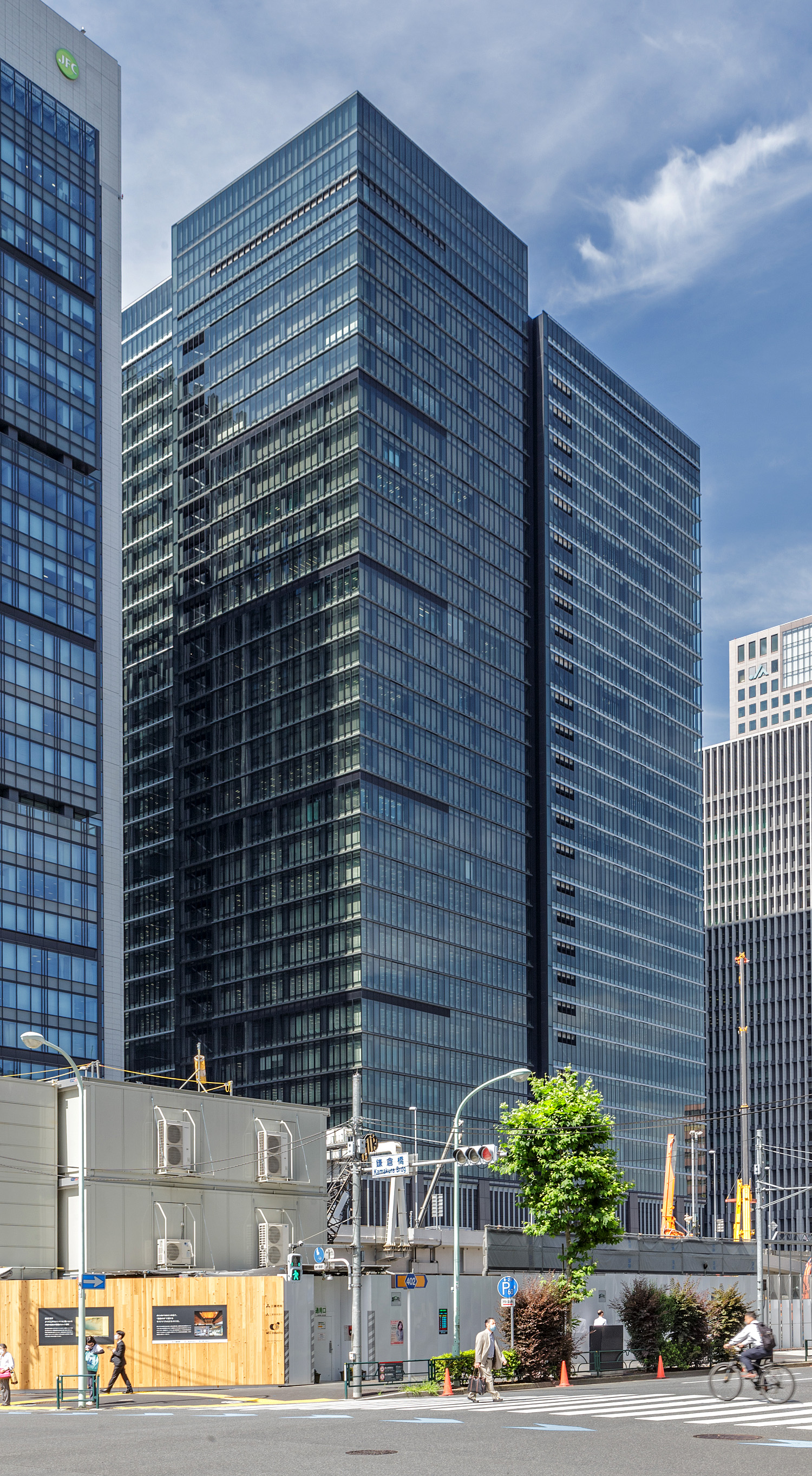 Otemachi Financial City Grand Cube - View from the northeast 