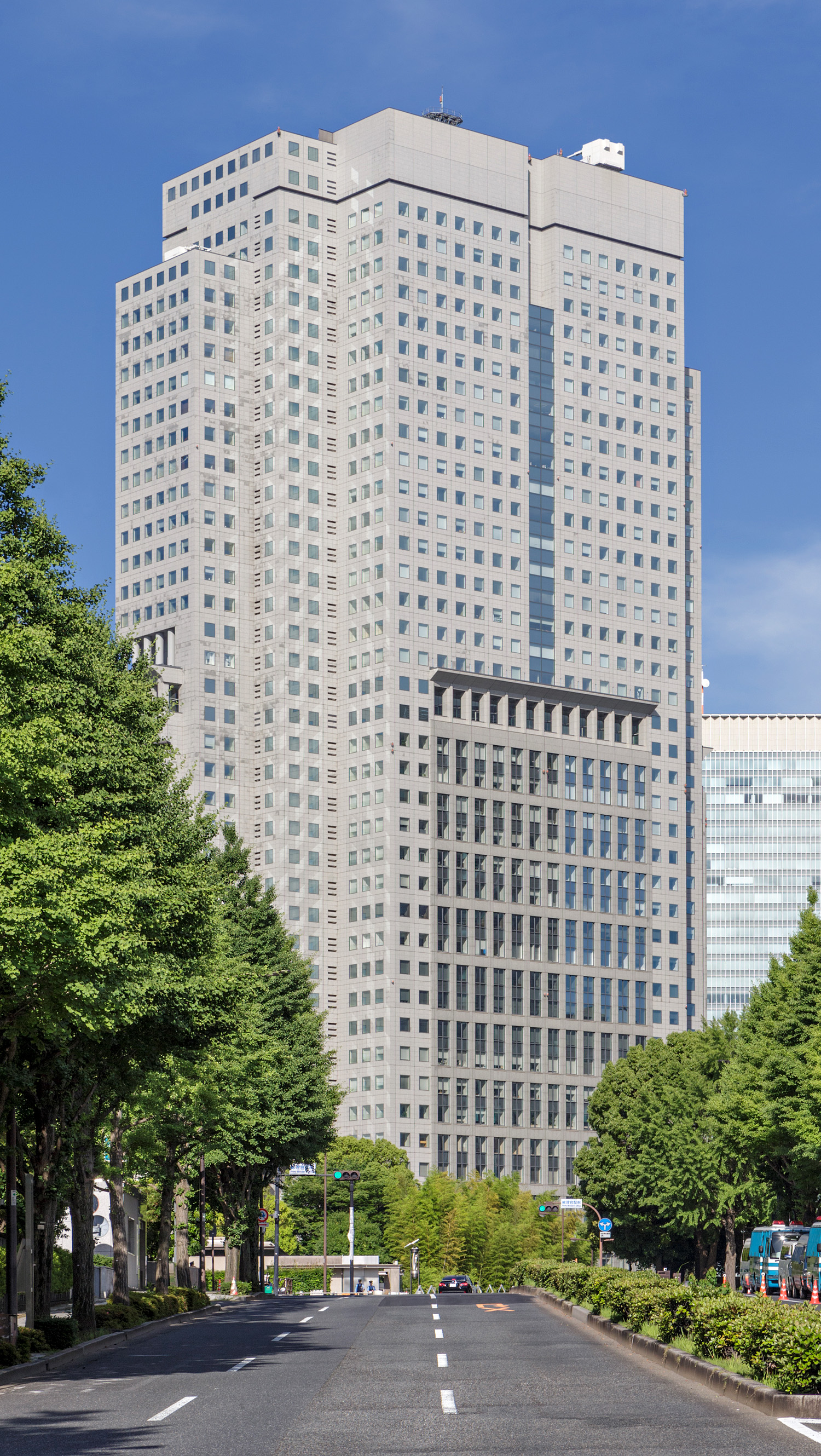 Sanno Park Tower - View from the east 