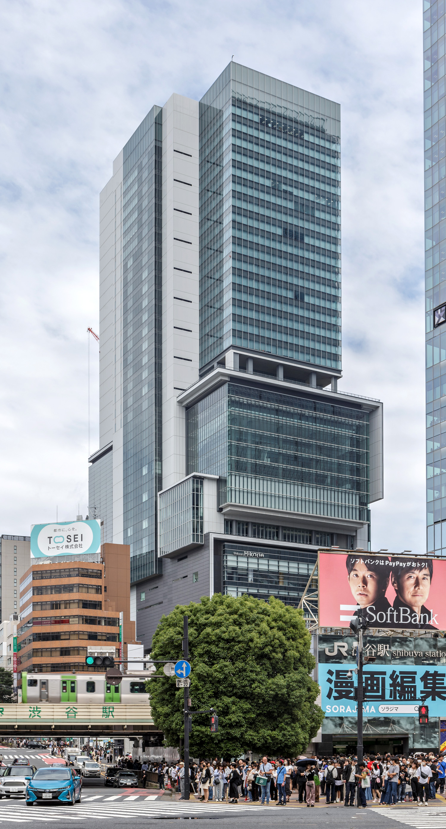 Shibuya Hikarie - View from Shibuya Crossing 
