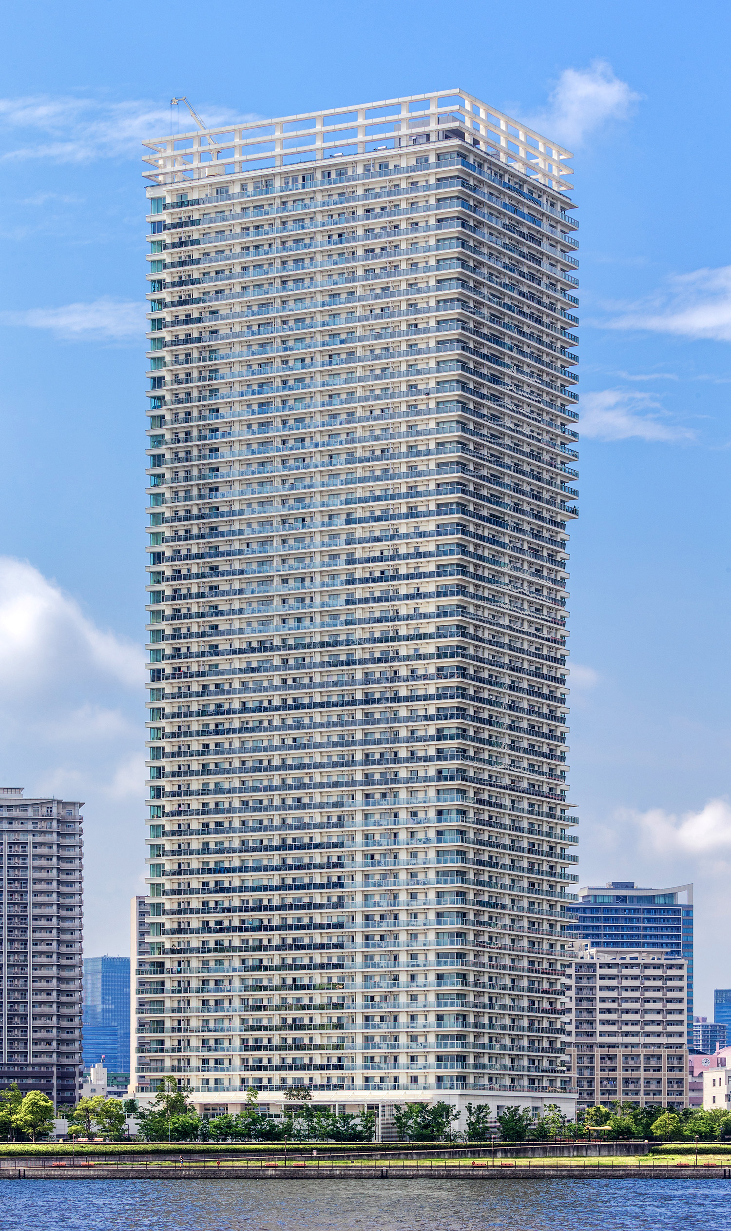 The Parkhouse Harumi Towers Tiaro Residence - View from the southeast 