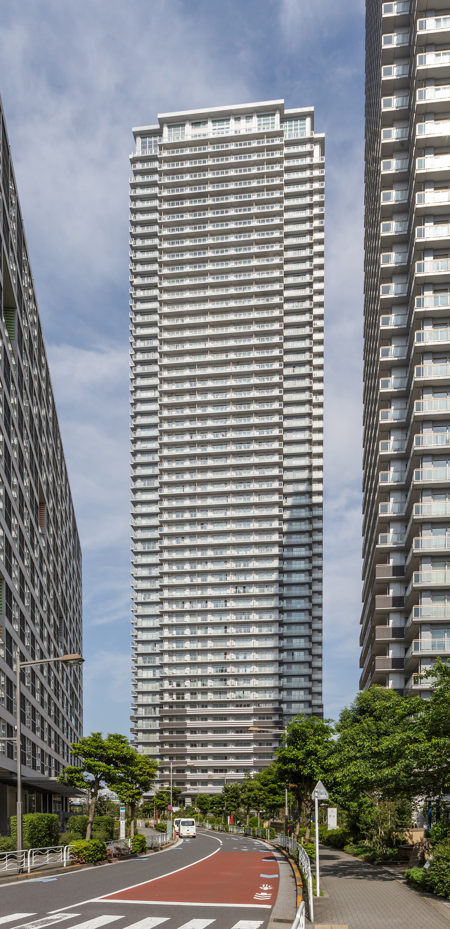 W-Comfort Towers East - View from the west 