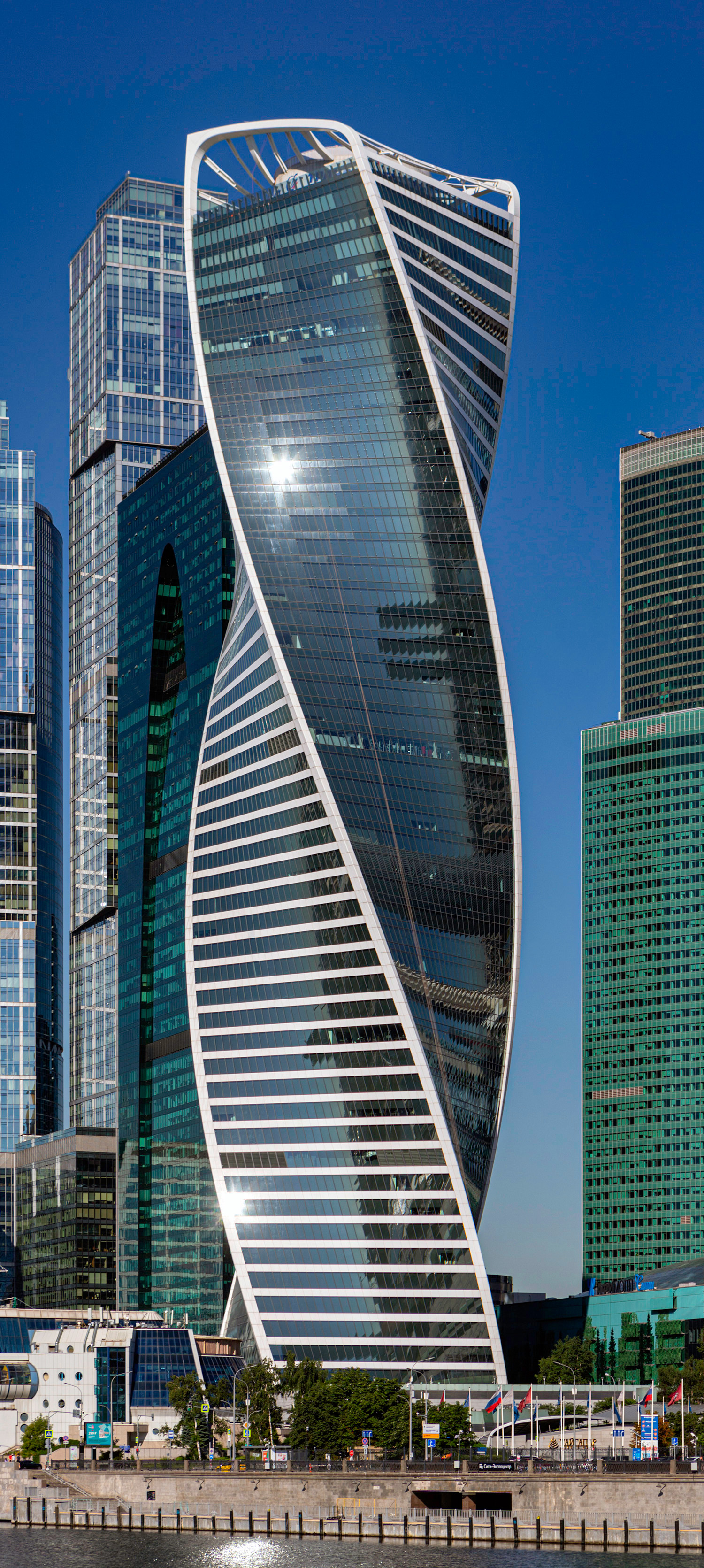 Evolution Tower - View across the Moskwa 