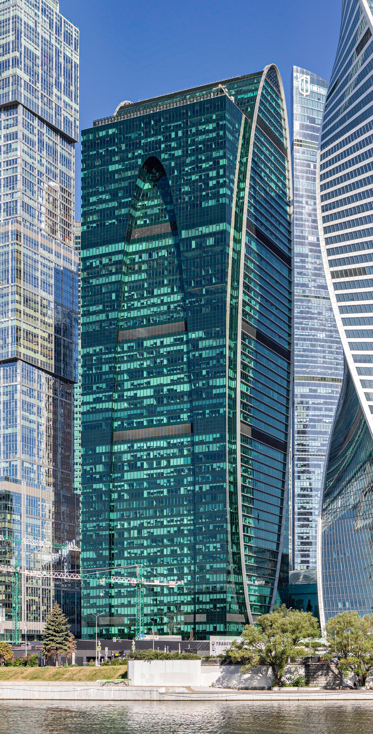 Imperia Tower - View across the Moskwa 