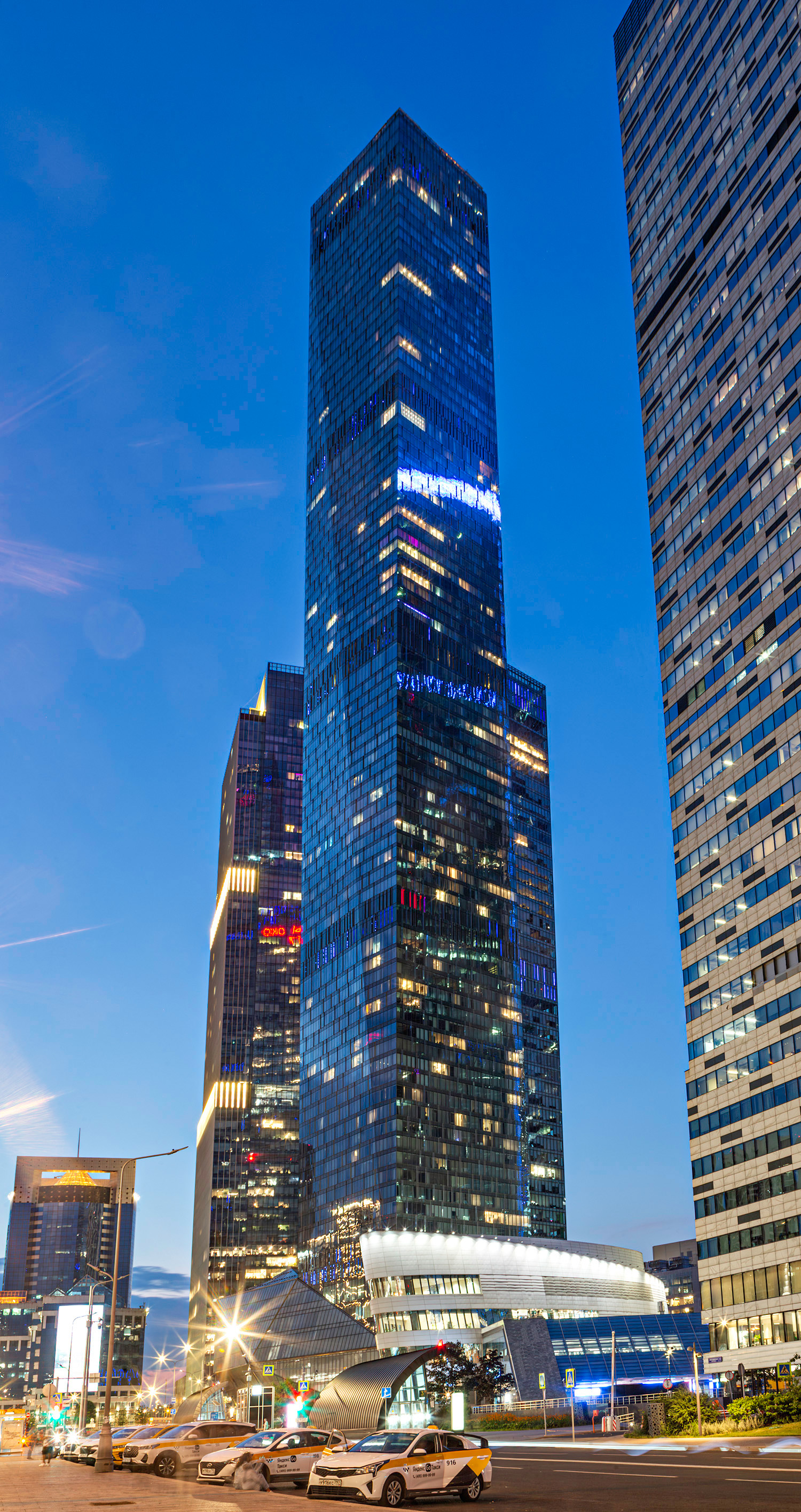 OKO - Residential Tower - Night view from the south 