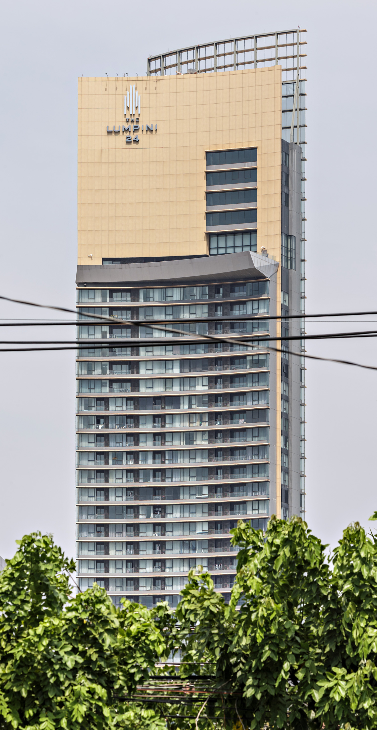 Lumpini Sukhumvit 24 - View from Ratchadaphisek Road 
