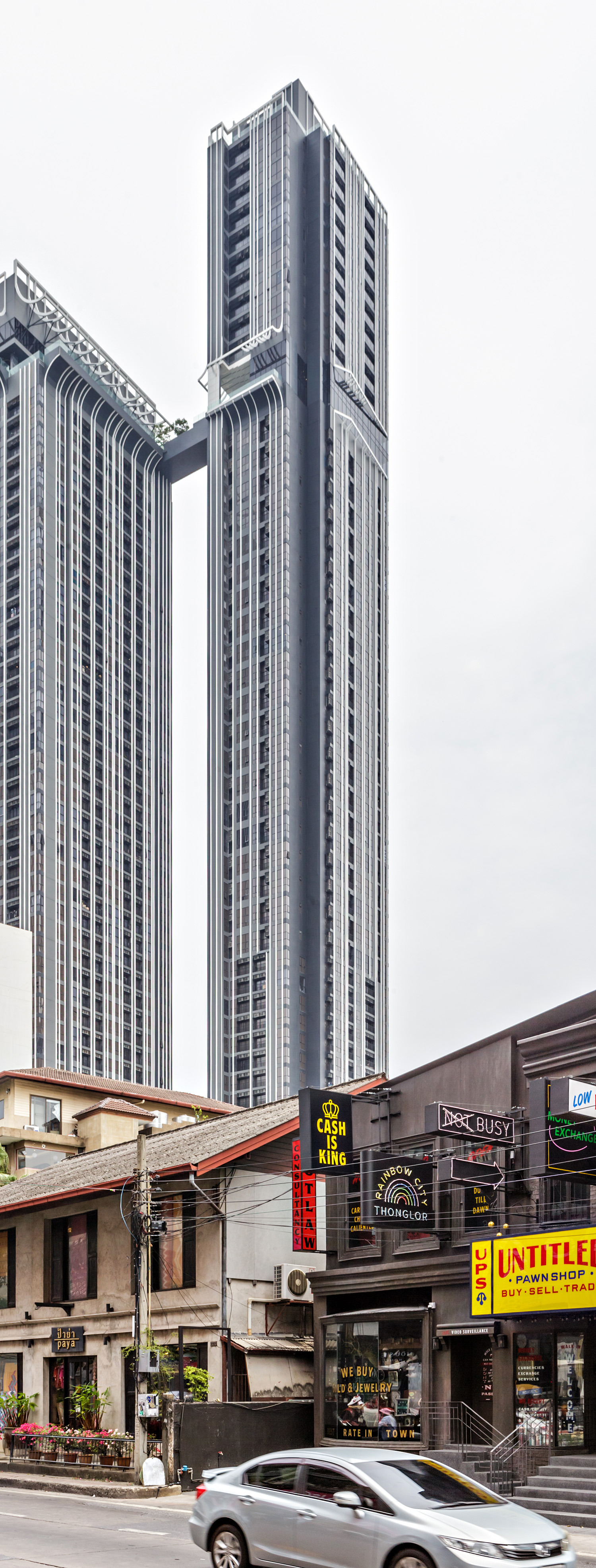 Park Origin Thonglor Tower C - View from Soi Ekkamai 5 