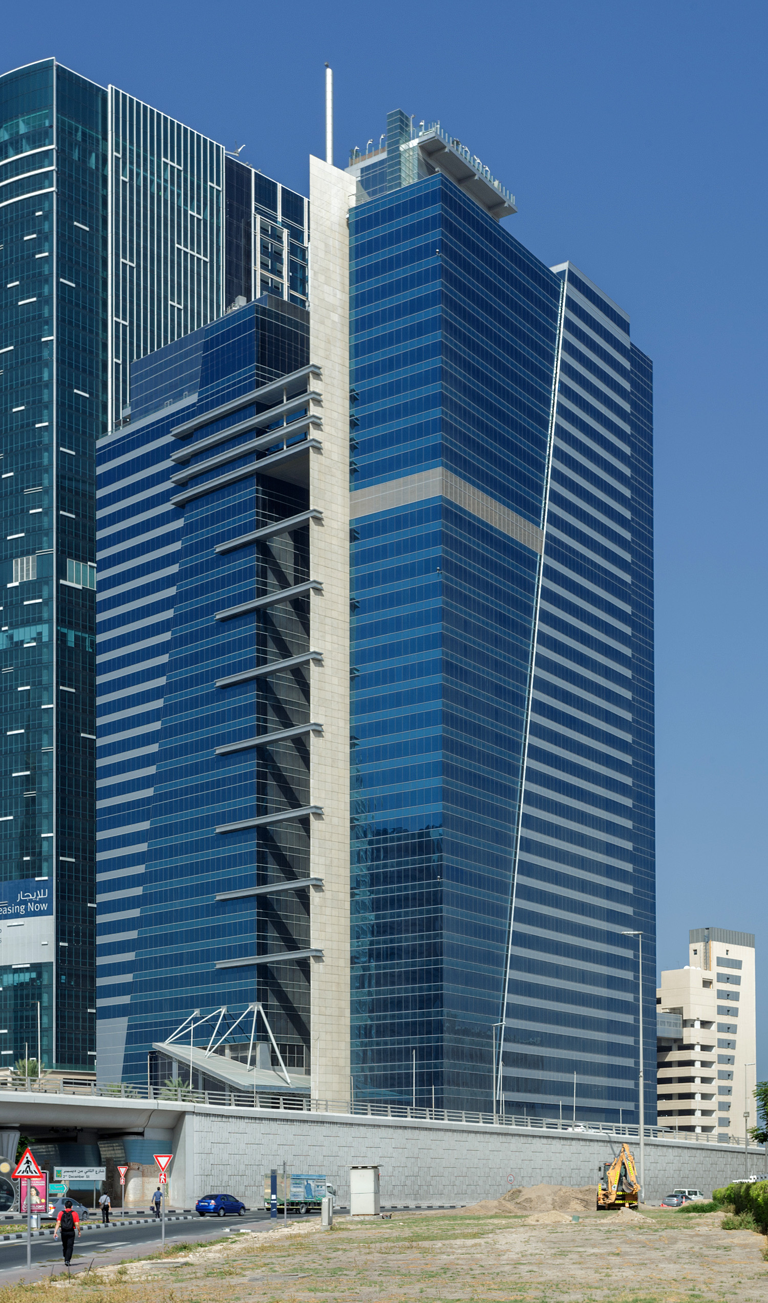 H Office Tower - View from the east 
