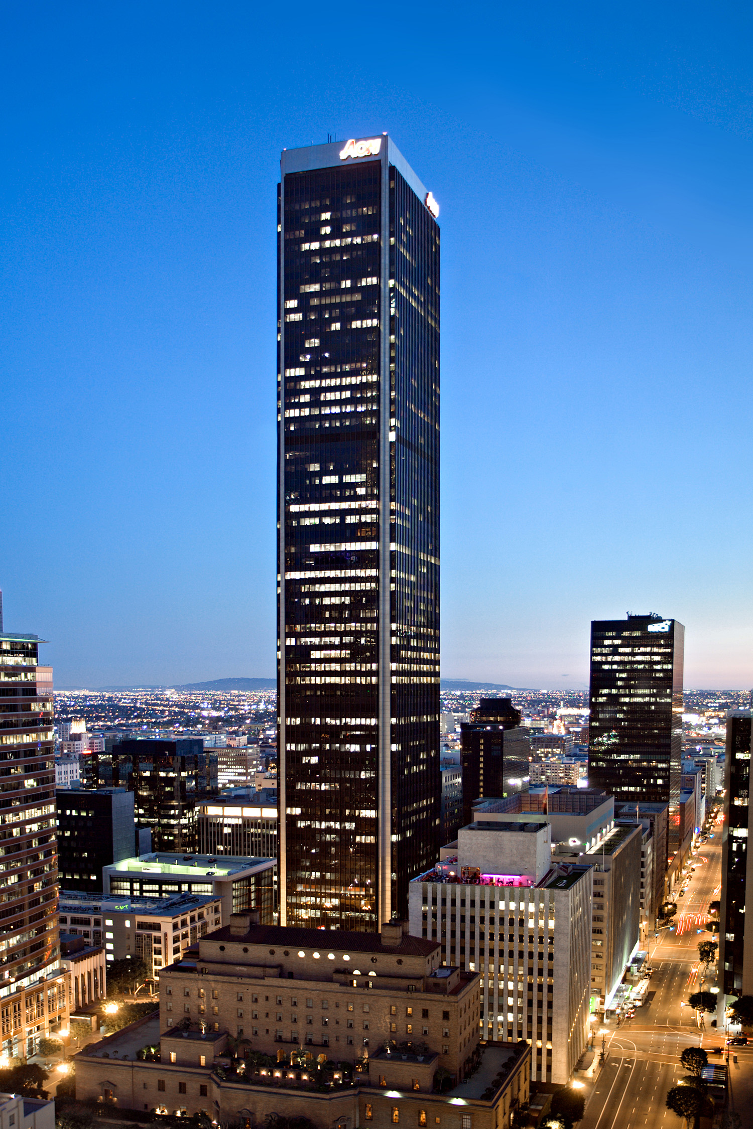 Aon Center - Night view from Westin Bonaventure Hotel 
