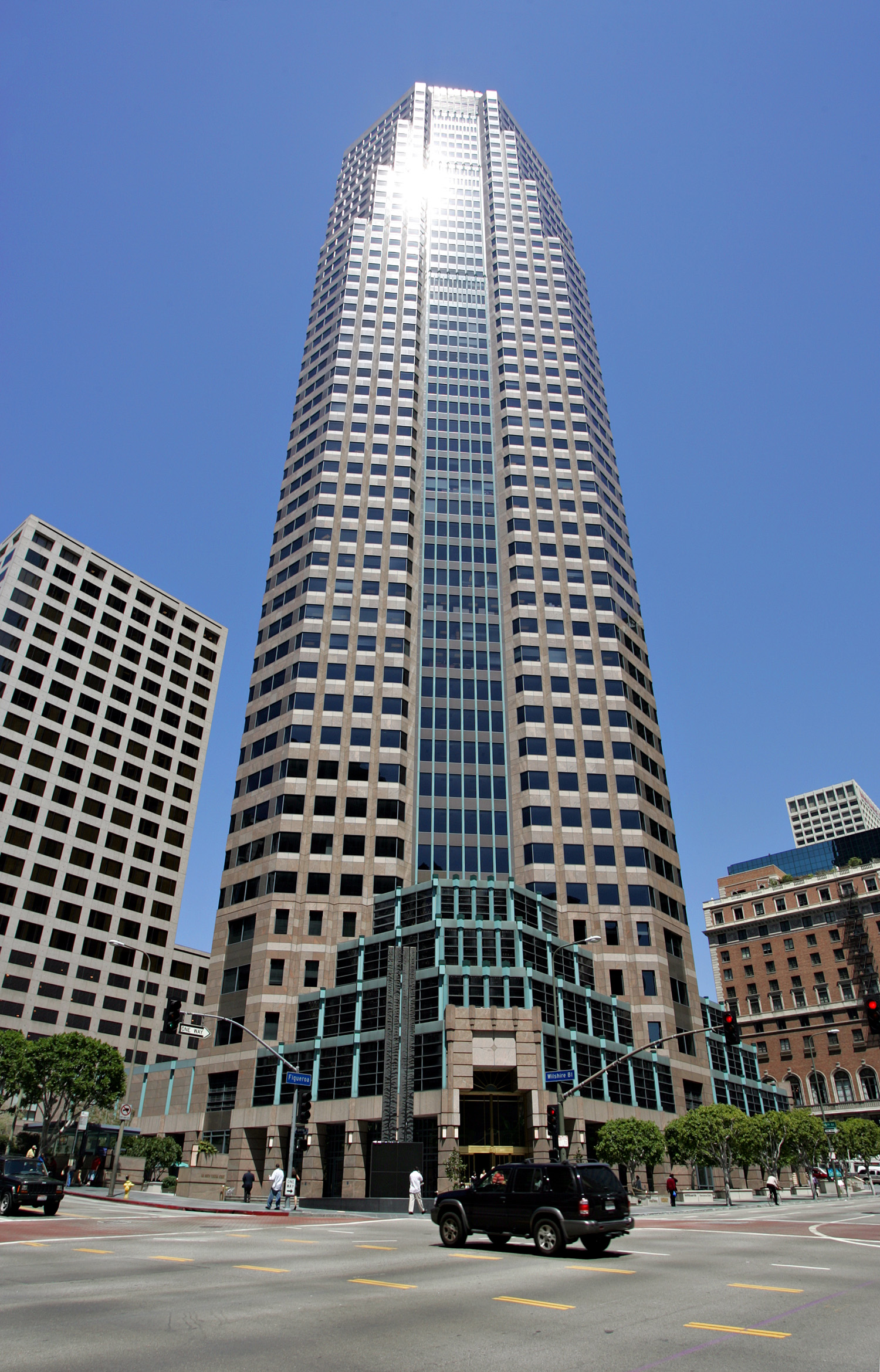 Figueroa at Wilshire - View from the south 