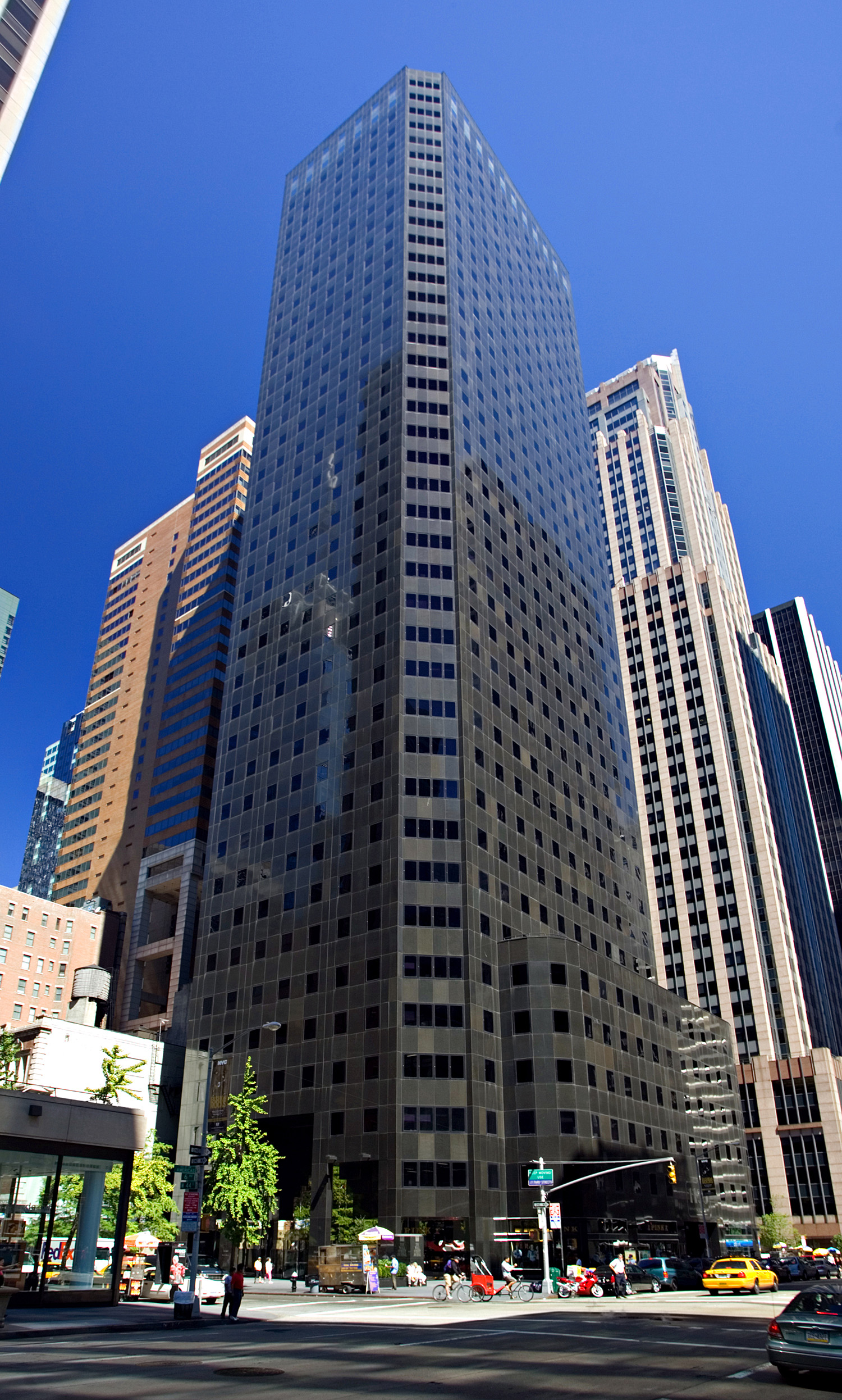 1155 Avenue of the Americas - View from the south 