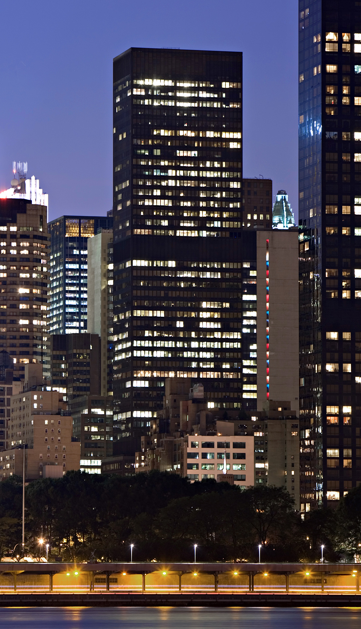 1 Dag Hammarskjold Plaza - Night view from Queens 