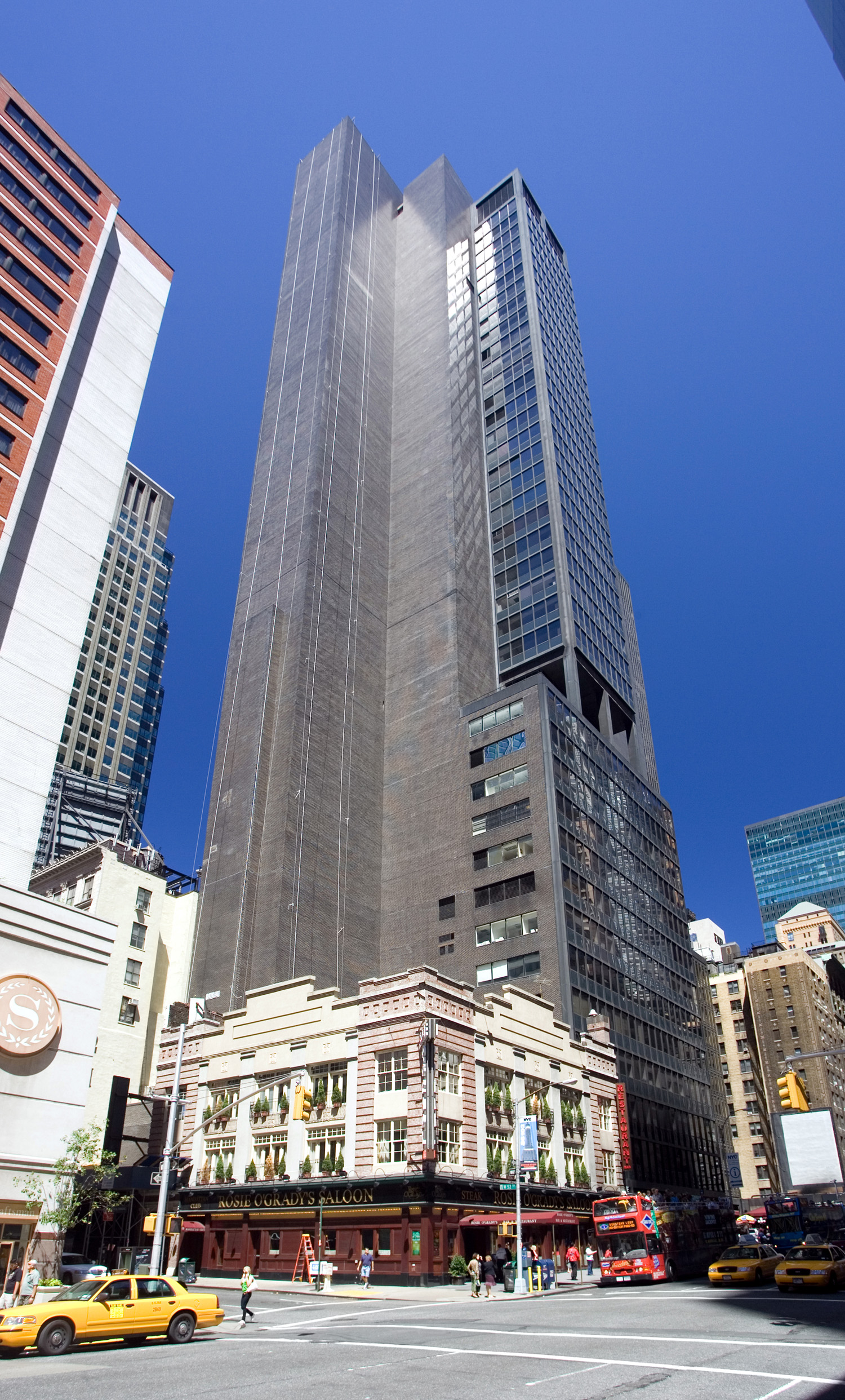 810 7th Avenue - View from Broadway 