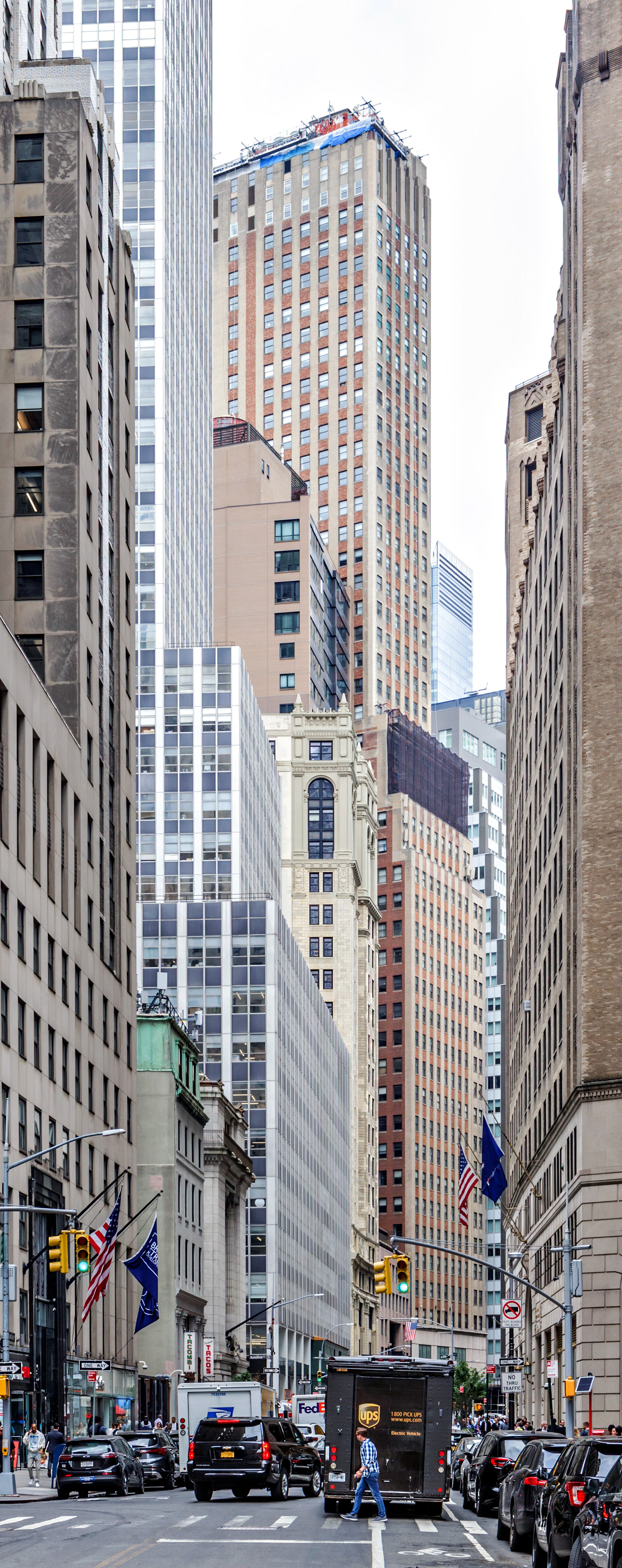 The Continental Bank Building - View from the south 